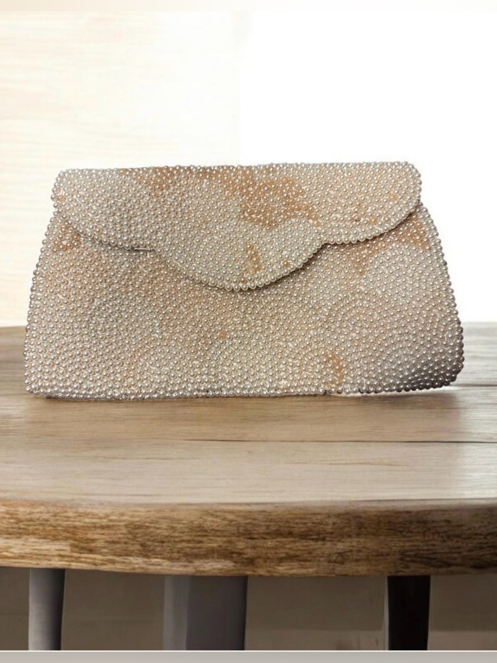 Elegant Pearl-Embellished Vintage Clutch - Cream